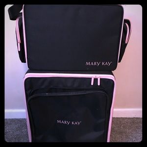 Mary Kay insulated travel case